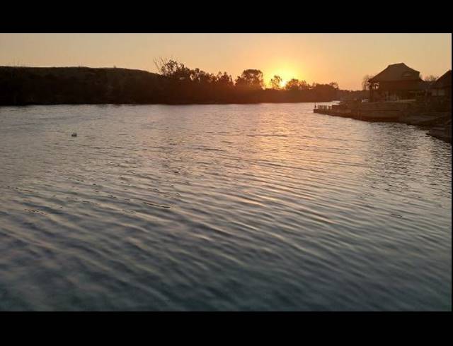 BUSINESS FOR SALE IN VAALOEWER